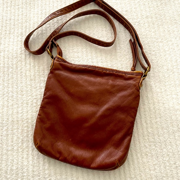 Small Faux Leather Crossover Purse - Picture 5 of 5